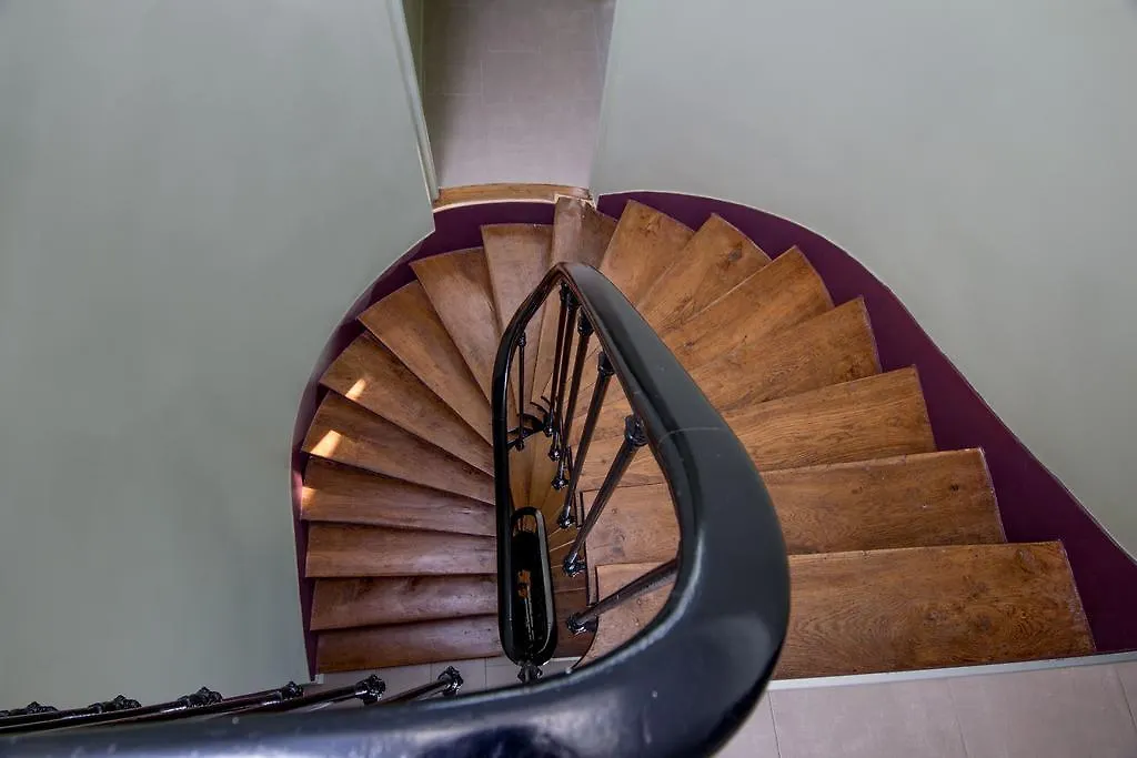 Montmartre Hotel