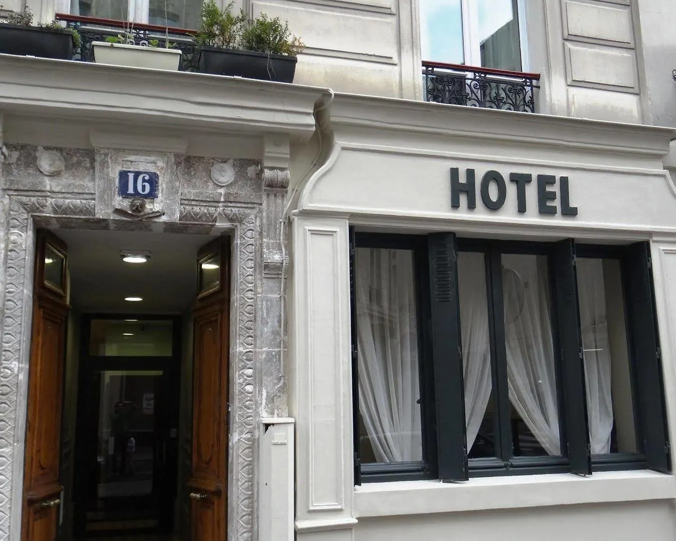 Hotel Montmartre Paris