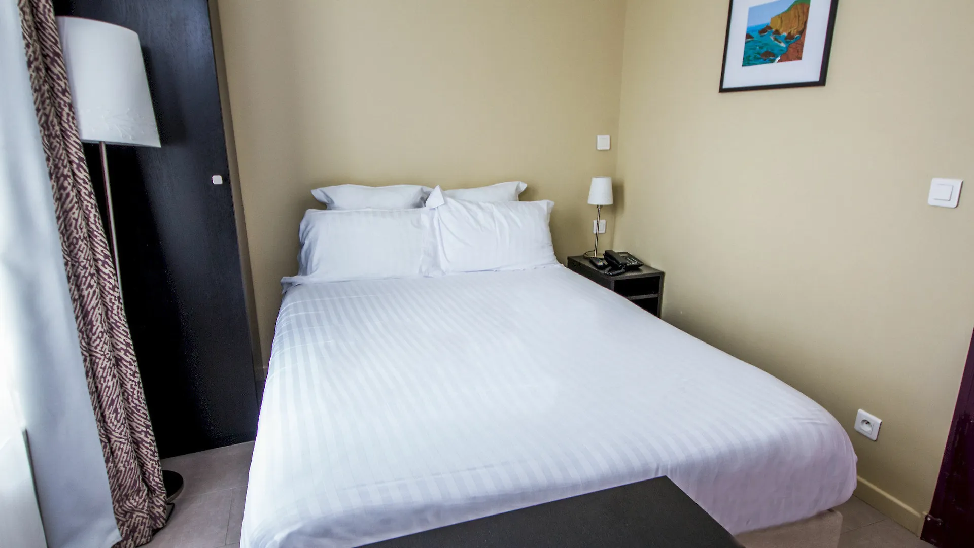 Montmartre Hotel